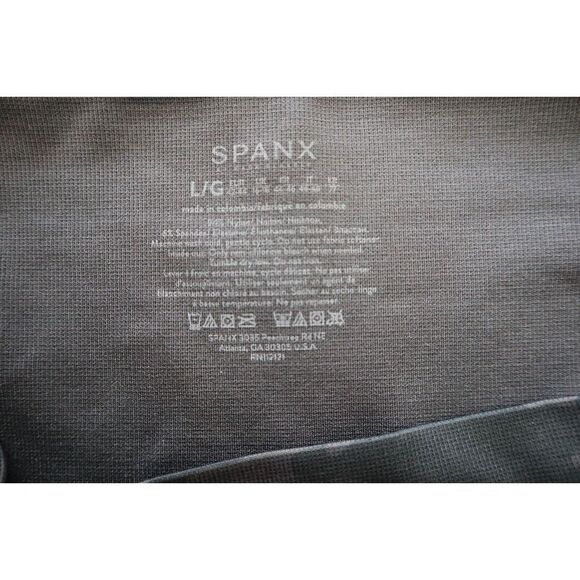 SPANX 50180R Women's Sz Large Black Camo Lamn High Waisted 8" Bike Shorts - Picture 3 of 3